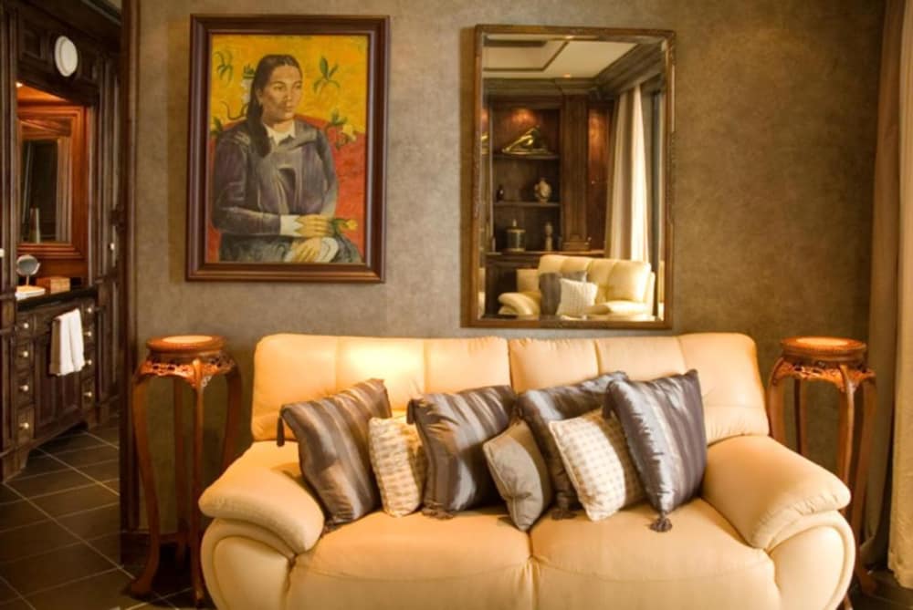The 20s Suite at Zephyr Palace - Photo 3