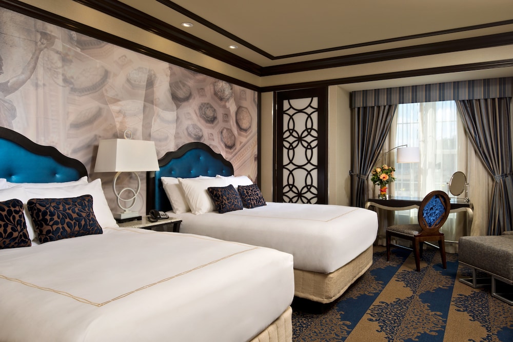 Deluxe Room, 2 Queen Beds