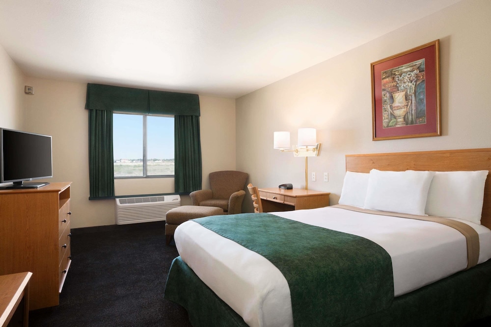 Room, 1 King Bed, Accessible, Non Smoking photo 2