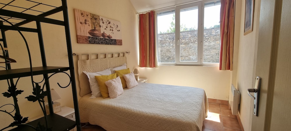 Traditional Room - Photo 2