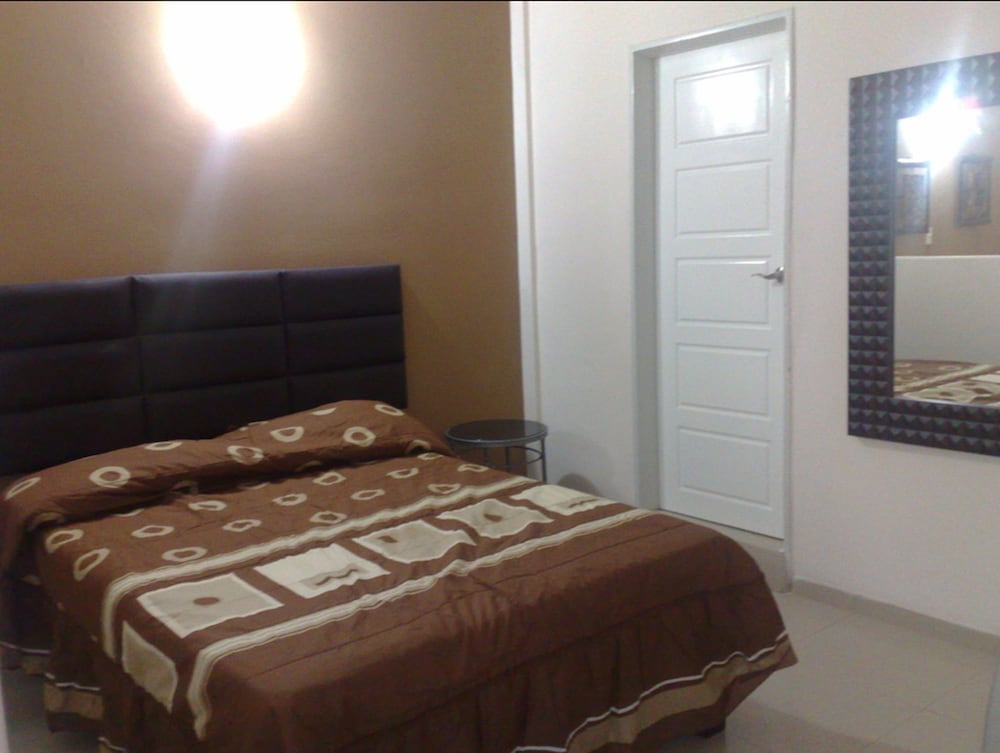 Basic Single Room photo 1