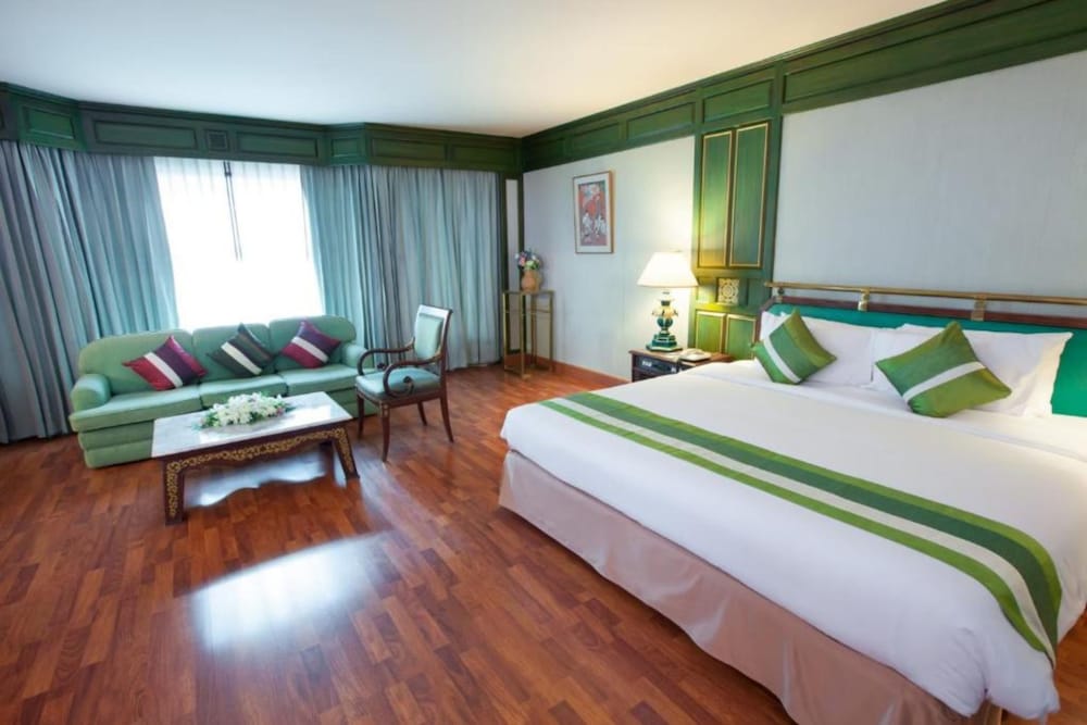 Executive Suite photo 2