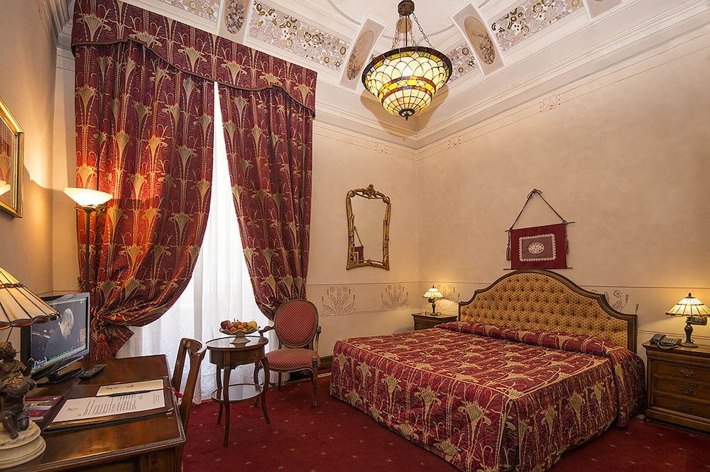Deluxe Double or Twin Room, 1 Double Bed, Non Smoking, Air conditioning - Photo 3