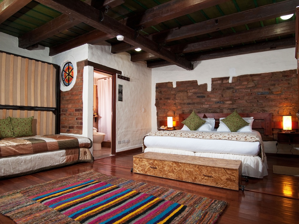 Family Quadruple Room - Photo 3