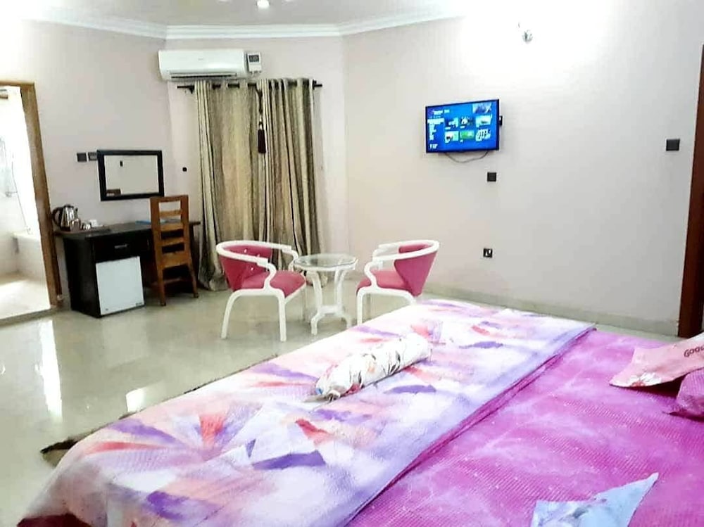 Executive Suite photo 3
