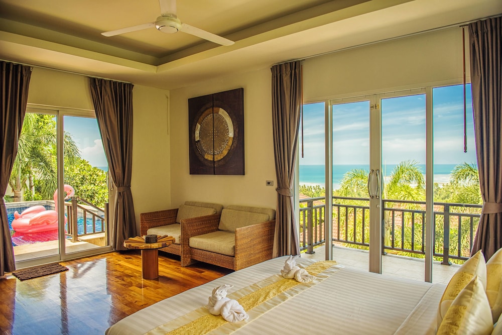 Three bedroom villa with private pool photo 3