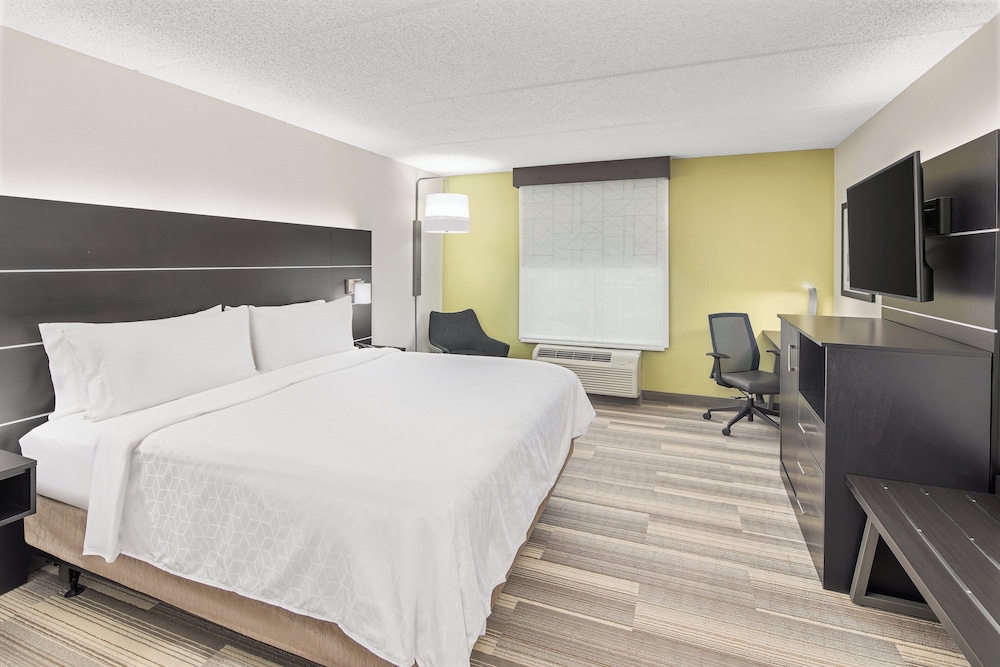 Standard Room, 1 King Bed (Leisure) - Photo 1