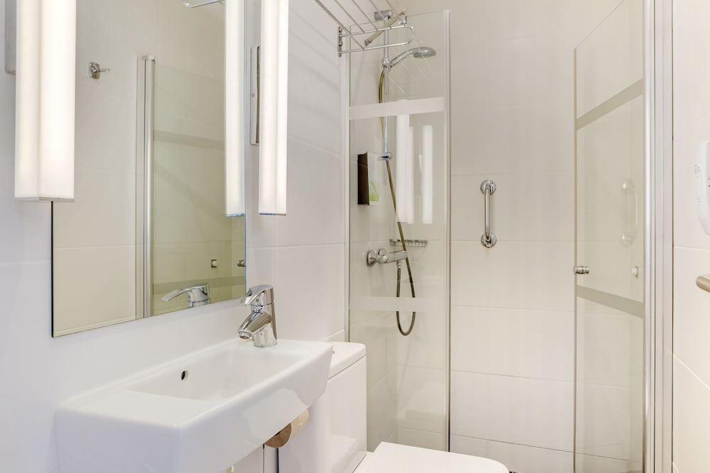 Family Apartment, 2 Bedrooms - Photo 8