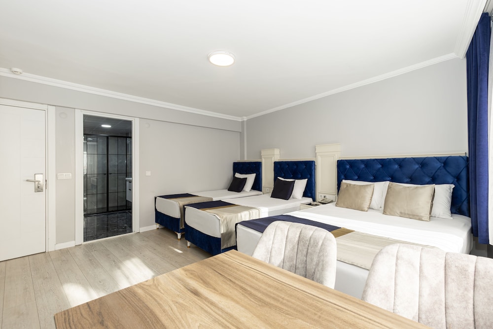 Standard Quadruple Room photo 2