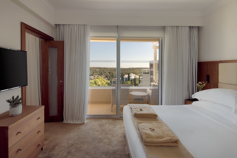 Standard Suite - Photo 6