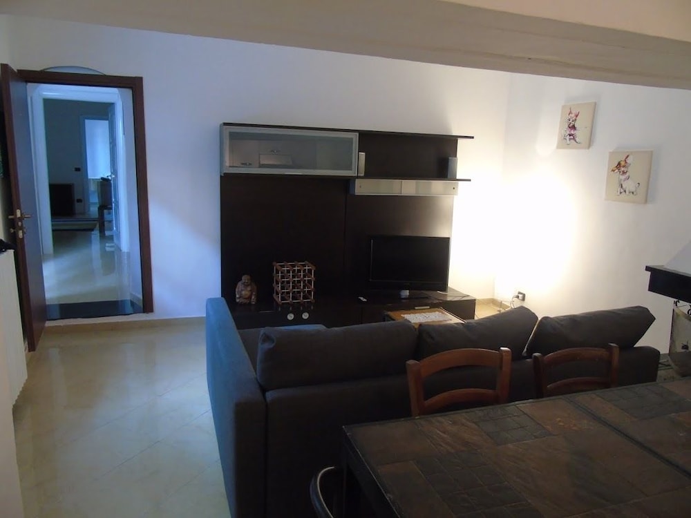 Apartment, 2 Bedrooms photo 3