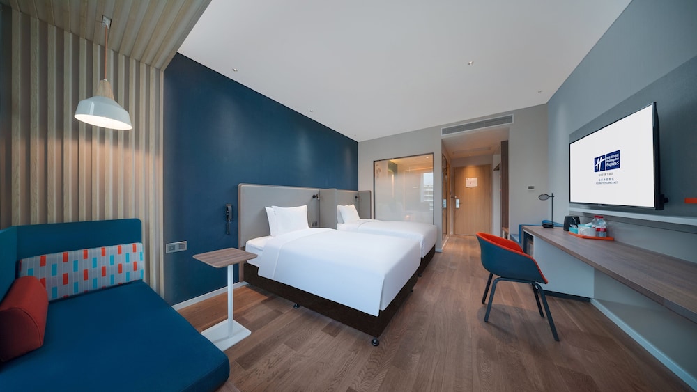Standard Room, 2 Twin Beds - Photo 1