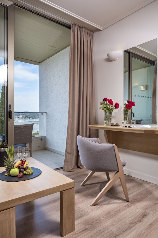 Standard Room, Bay View (Main Building) - Photo 8