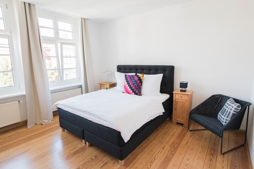 Design Condo, 2 Bedrooms, Kitchen, City View photo 3