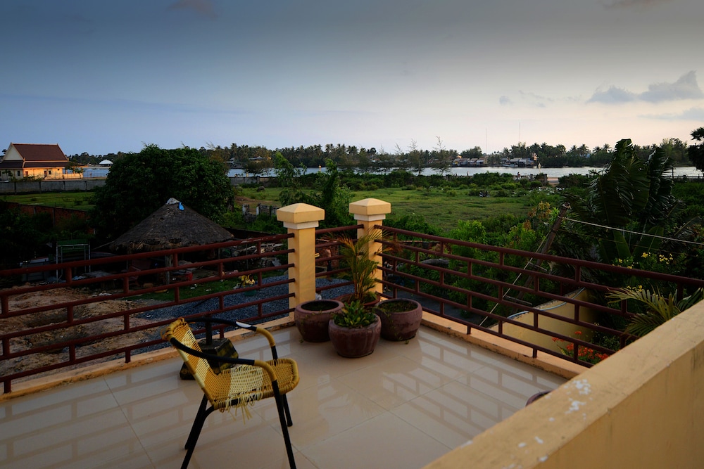 Double Room, River View photo 3