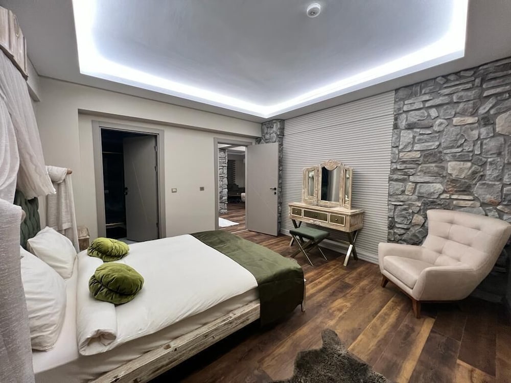 Exclusive Villa photo 1