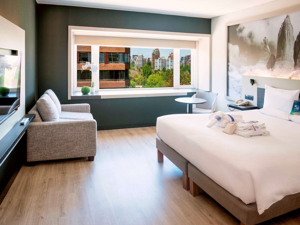 Executive Room, 1 Queen Bed - Photo 5