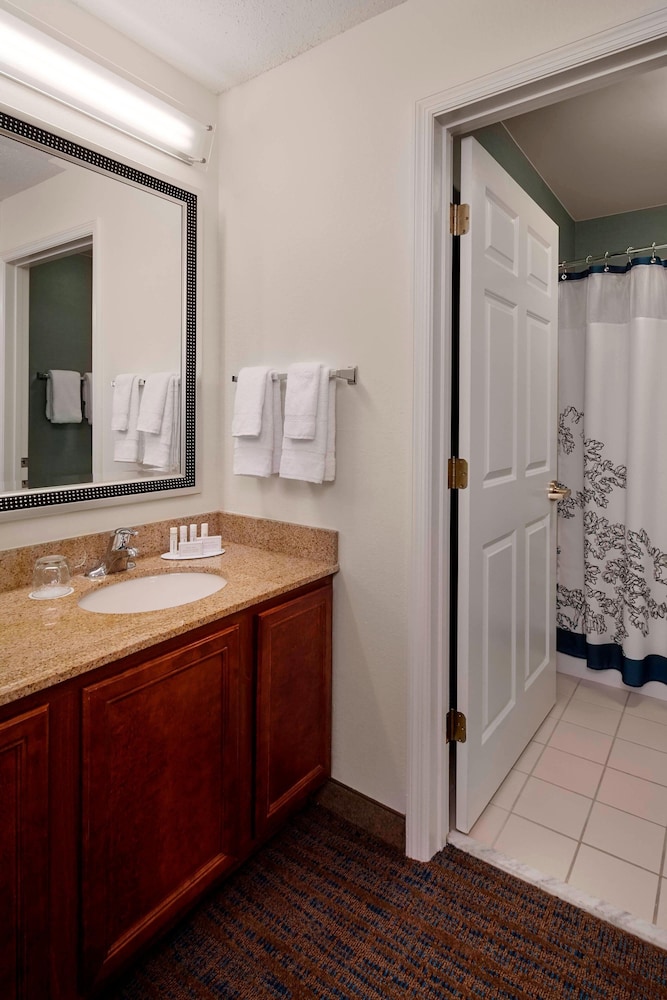 Suite, 1 Bedroom photo 2