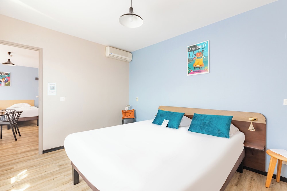 Standard Apartment - Photo 1