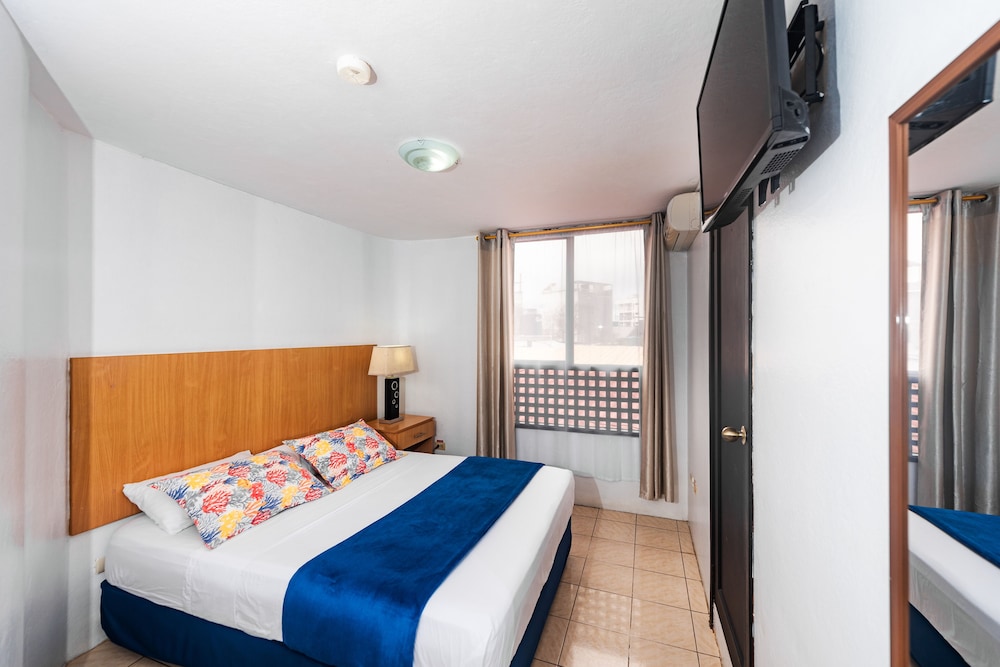 Double Room, 1 Queen Bed photo 2