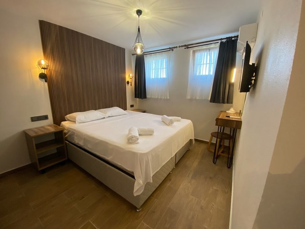 Economy Double Room photo 1