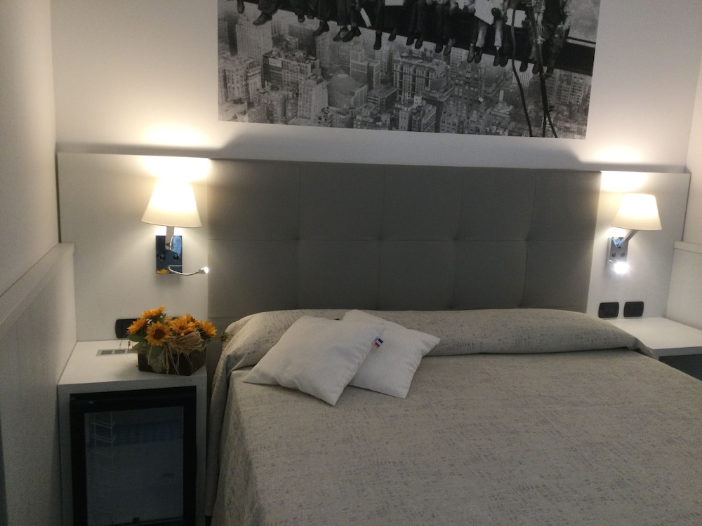 Family Room (Harmony)
