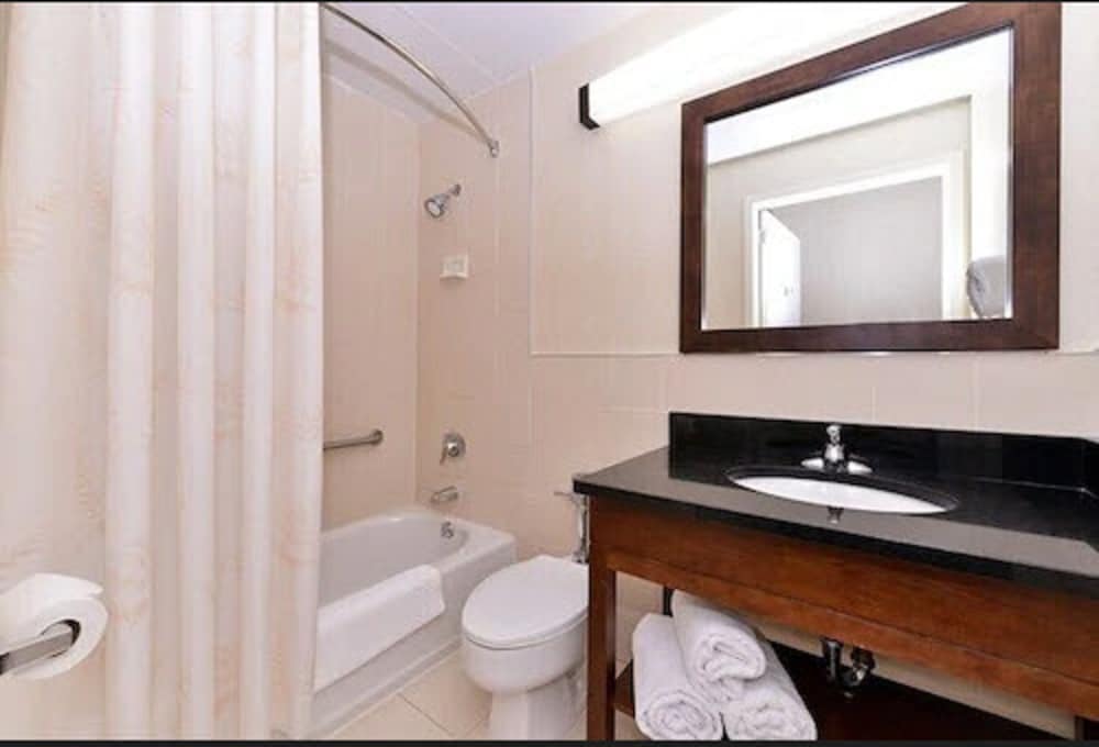Suite, Multiple Beds, Non Smoking