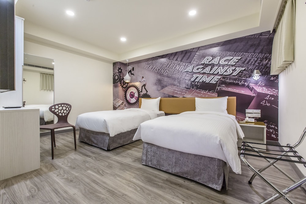 Superior Twin Room, 2 Twin Beds photo 2