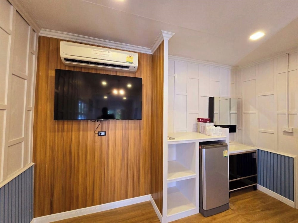 Superior Family Suite - Photo 6