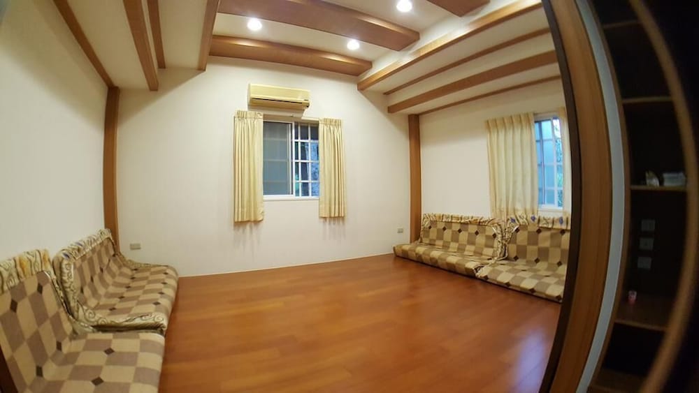 Superior Room (8 pax) photo 2