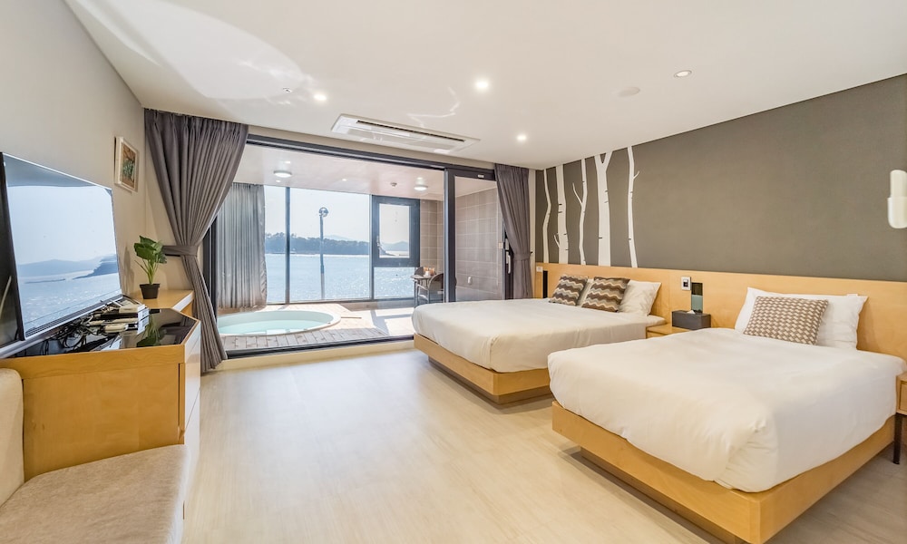Deluxe Room, Non Smoking (Ocean)