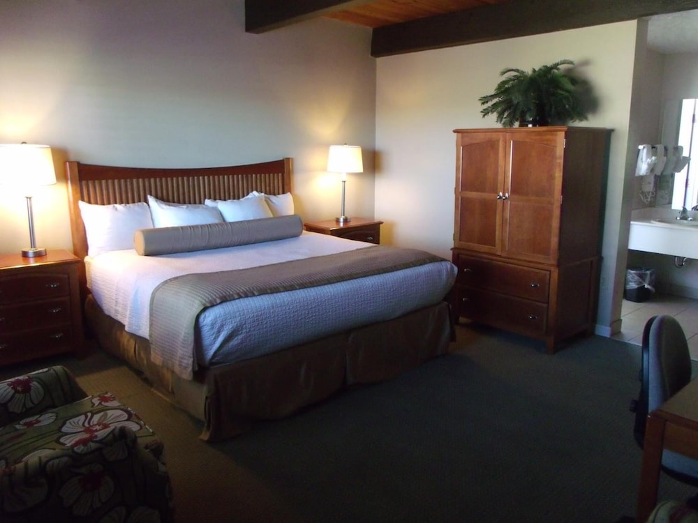 King Bed photo 3