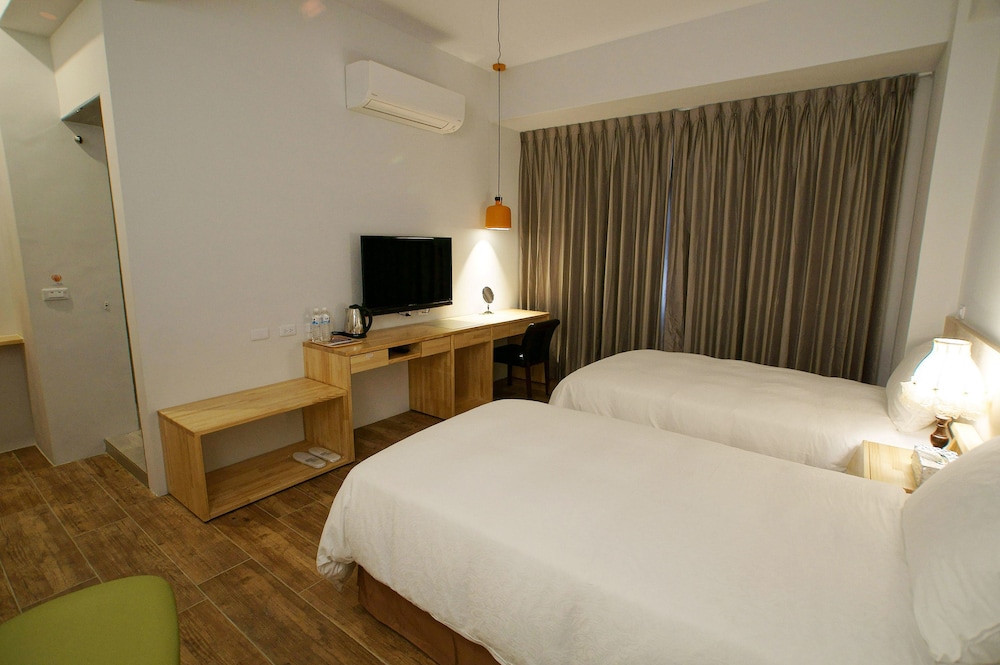 Business Twin Room, Multiple Beds, Non Smoking photo 1