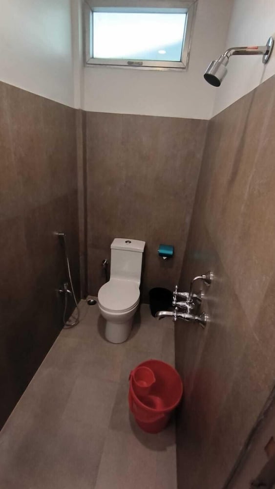Standard Double Room - Photo 6