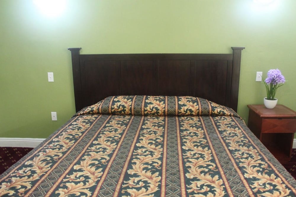 Basic Room photo 2