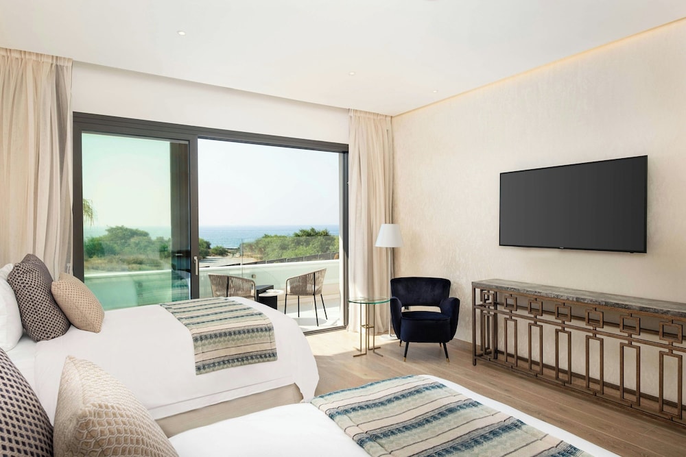 Villa, 2 Bedrooms, Balcony - Photo 2