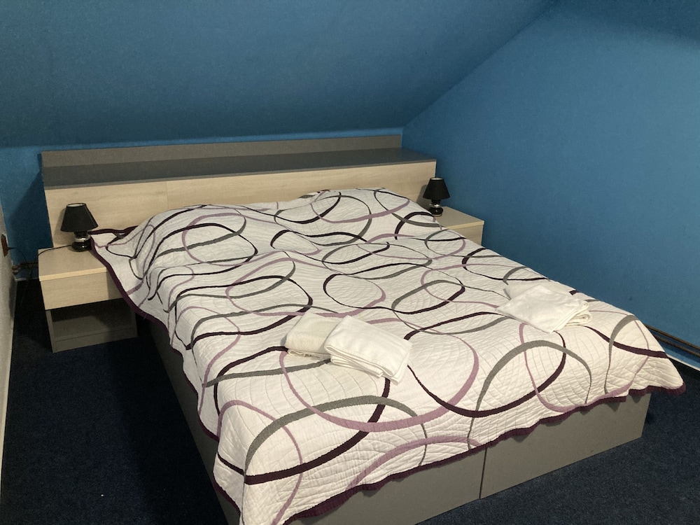 Comfort Room (5 Adults) photo 2