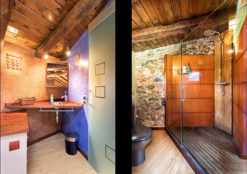 Panoramic Cabin, Ensuite photo 3