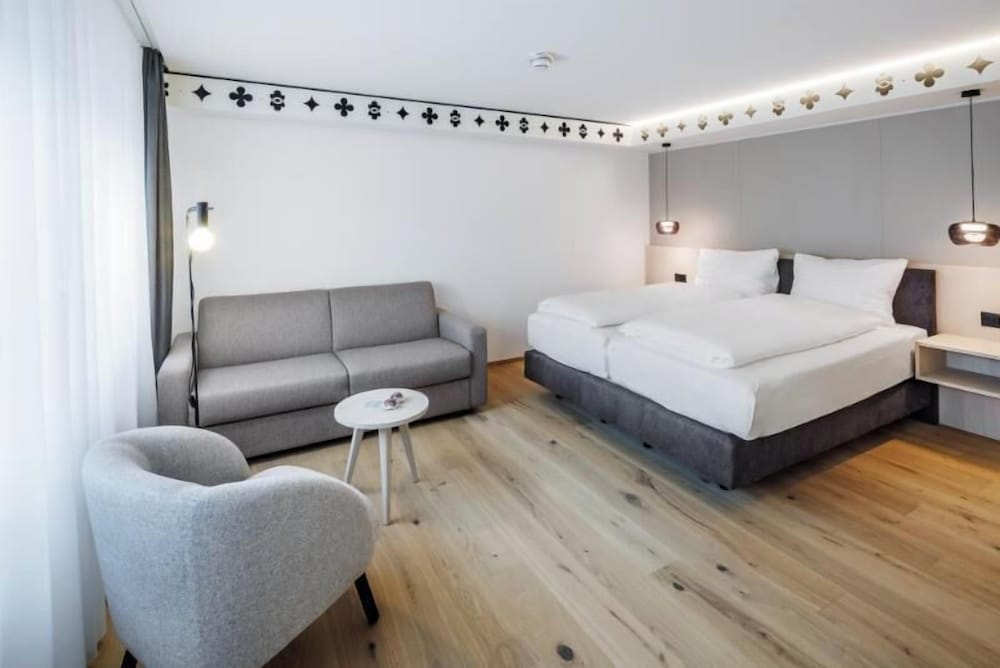 Deluxe Studio Suite photo 3