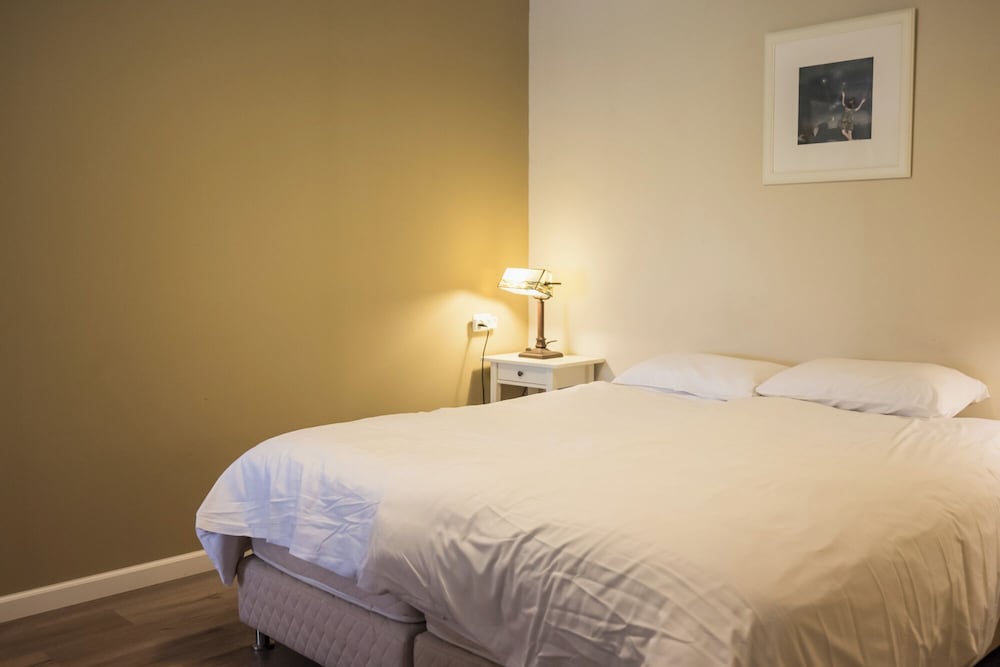 Deluxe Studio Suite photo 3