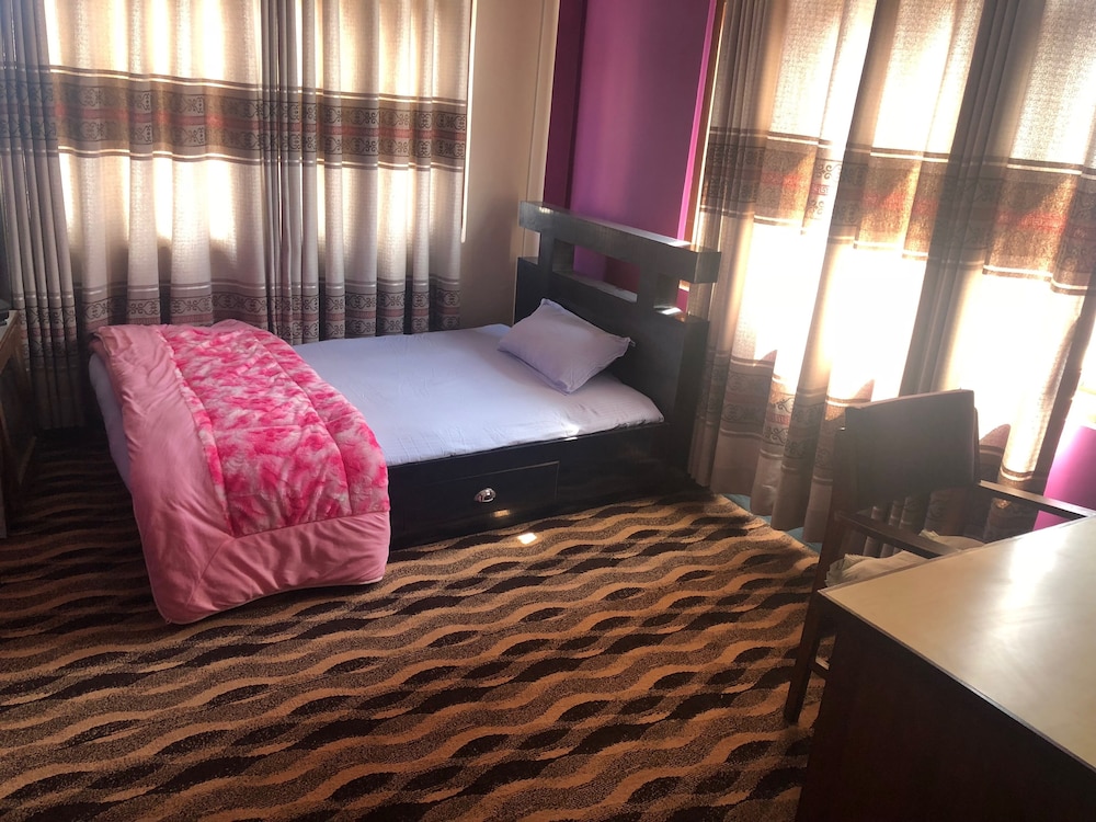 Basic Apartment, 1 Double Bed, Smoking, Hill View photo 2