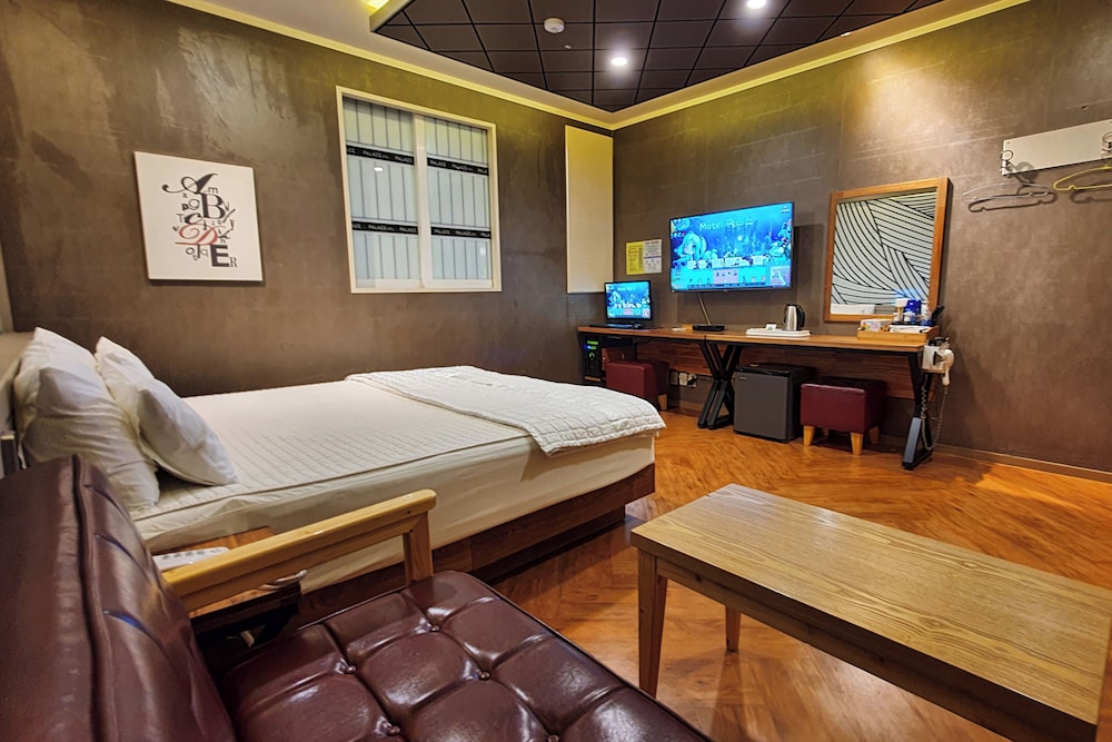 Standard Double Room - Photo 5