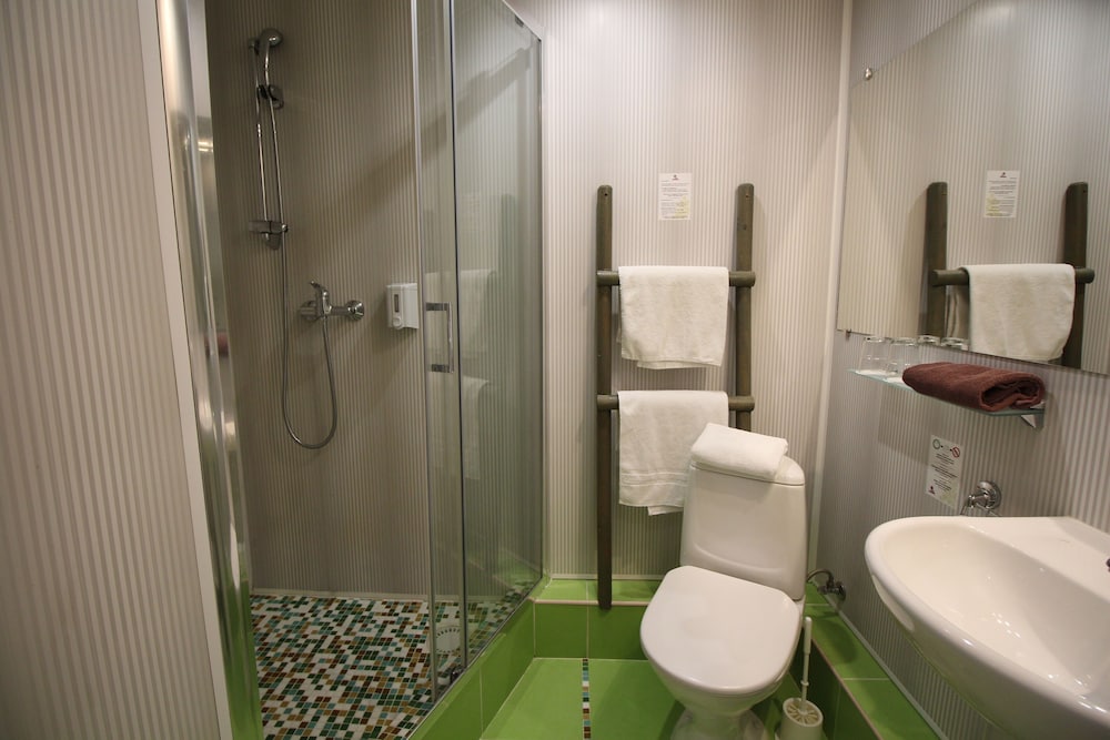 Double or Twin Room - Photo 10