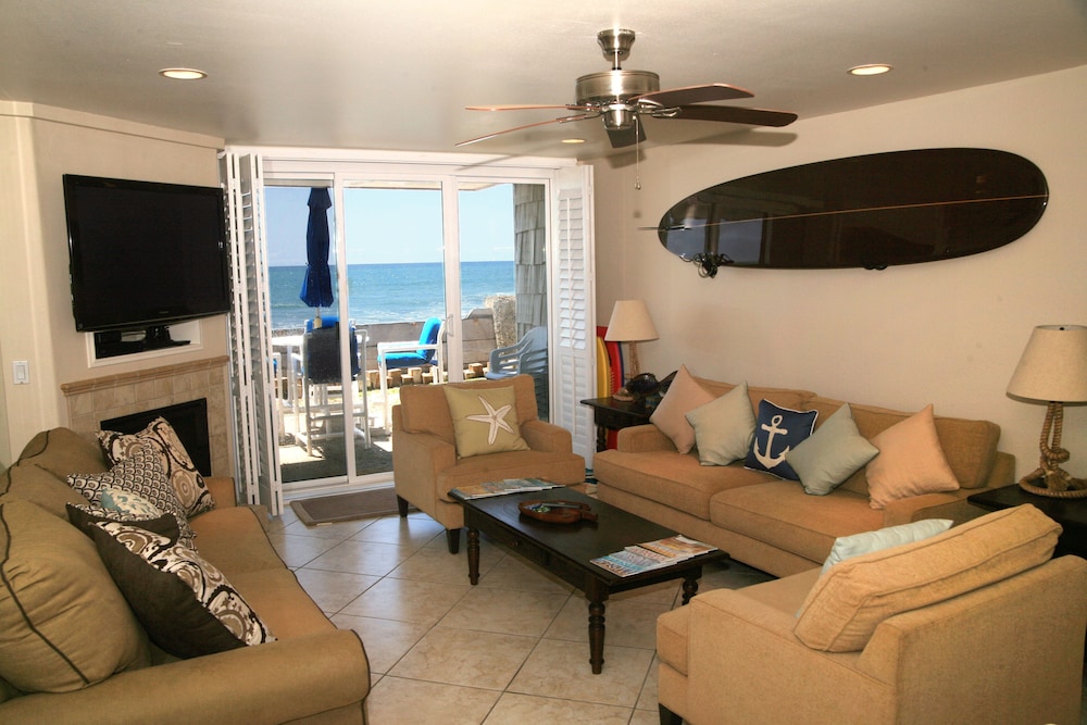 Apartment, 2 Bedrooms, Sea Facing photo 2