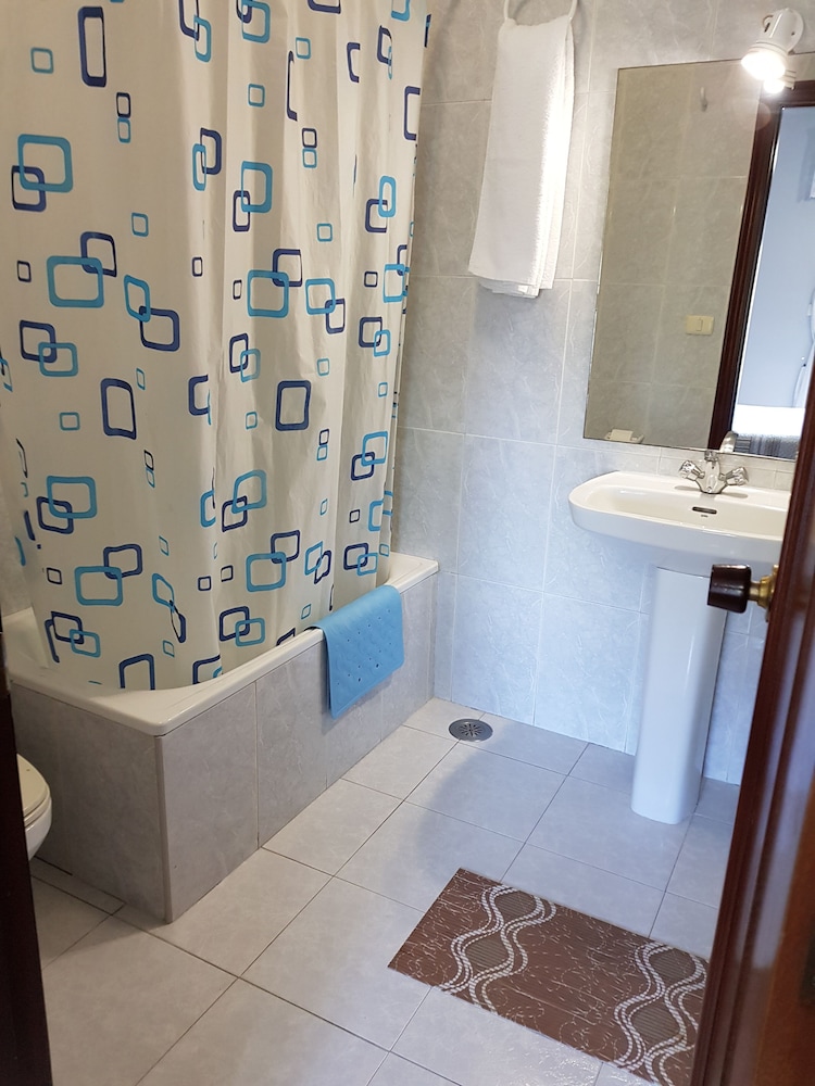 Deluxe Double Room, Balcony - Photo 9
