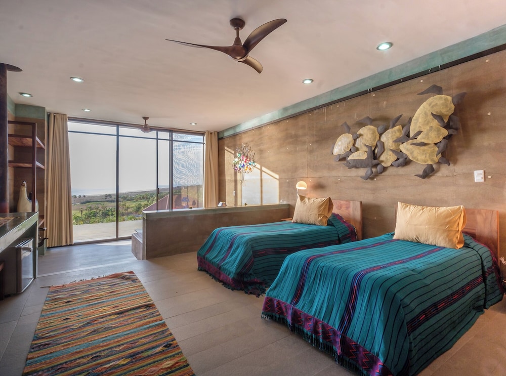 Babisuri Suite East photo 2
