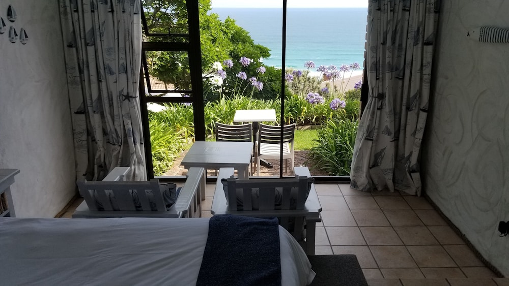 Classic Double Room, Ocean View photo 2