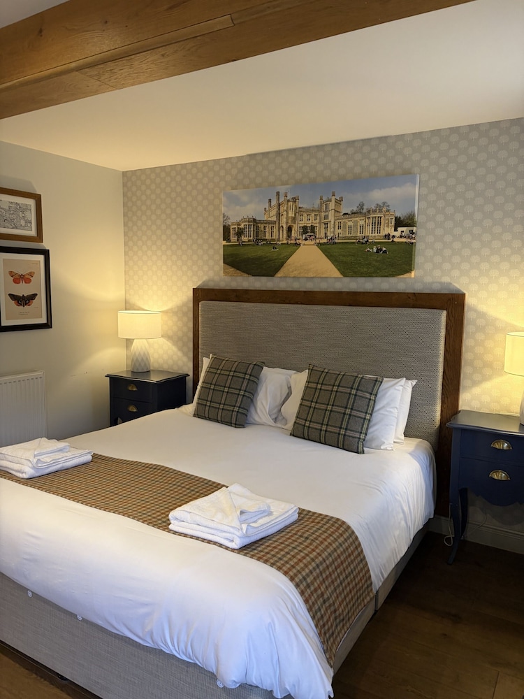 Deluxe Double Room, Ensuite photo 1