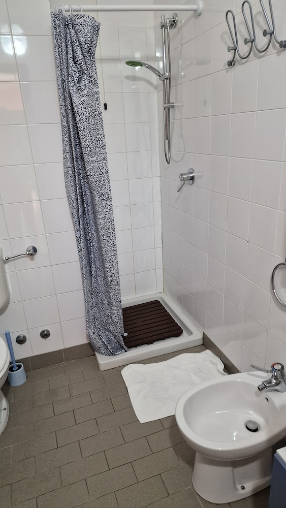 Classic Quadruple Room photo 2