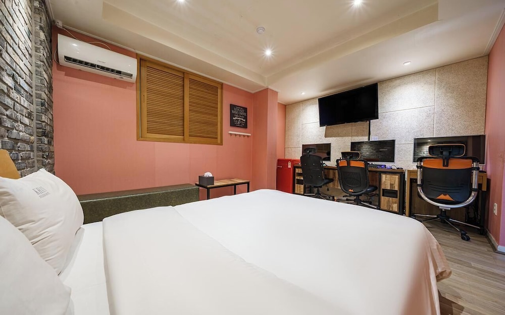 Deluxe Double Room photo 2